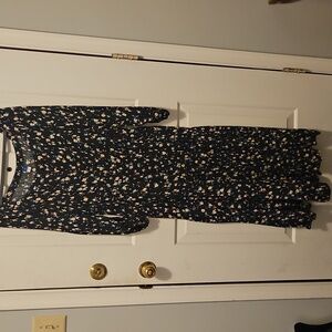 Old Navy Green Floral Long Sleeve Dress